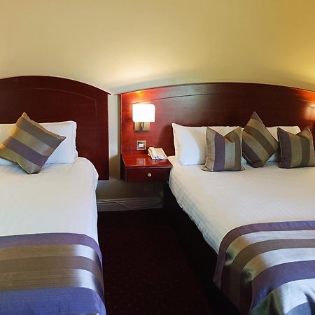 Aherlow House Hotel & Lodges Extérieur photo
