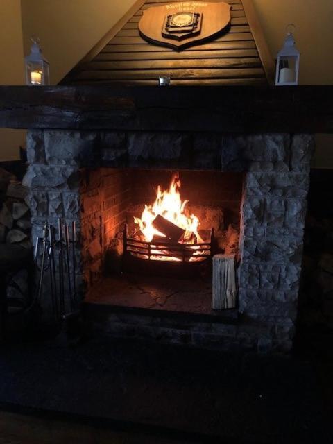 Aherlow House Hotel & Lodges Extérieur photo