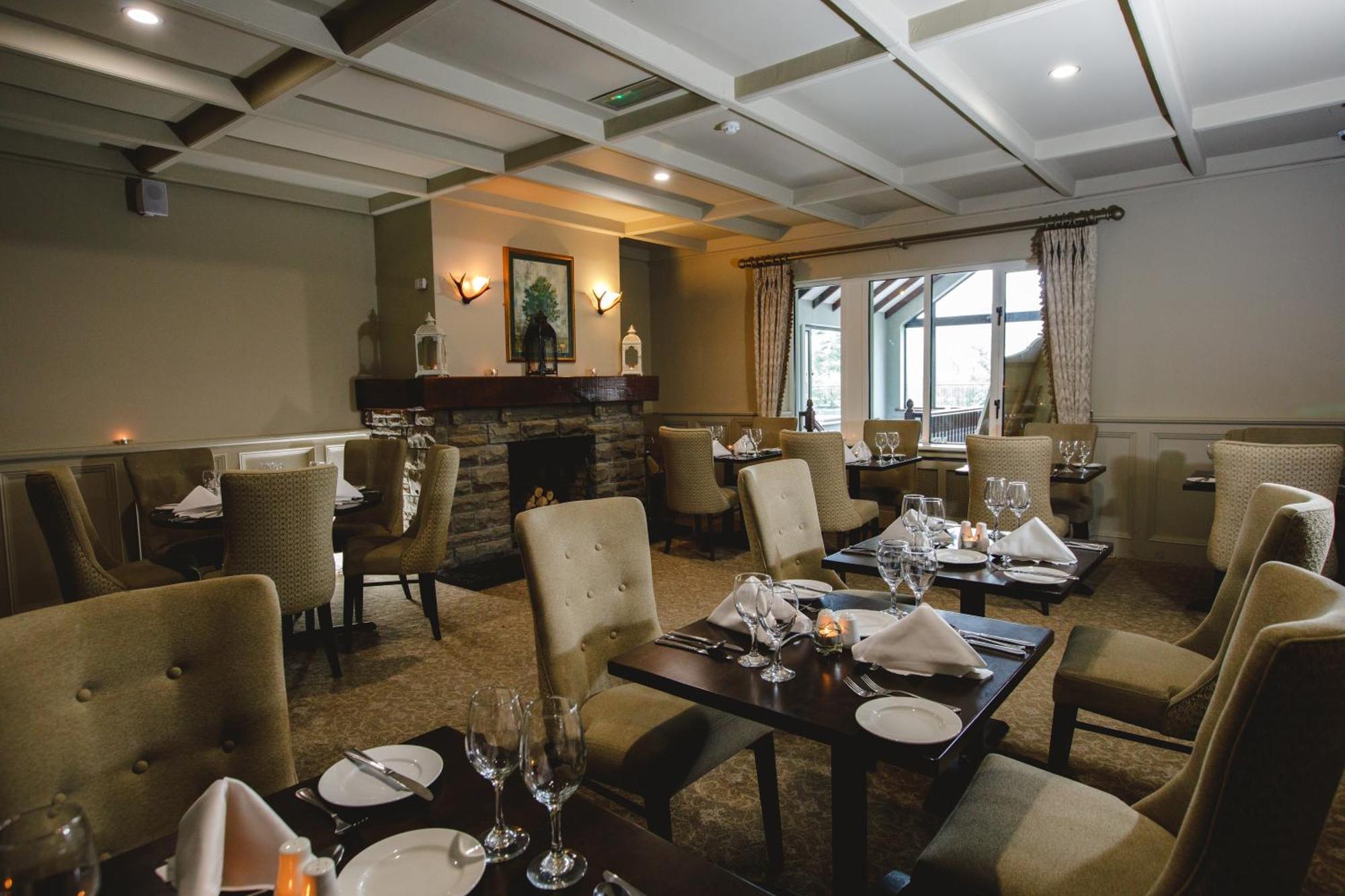 Aherlow House Hotel & Lodges Extérieur photo