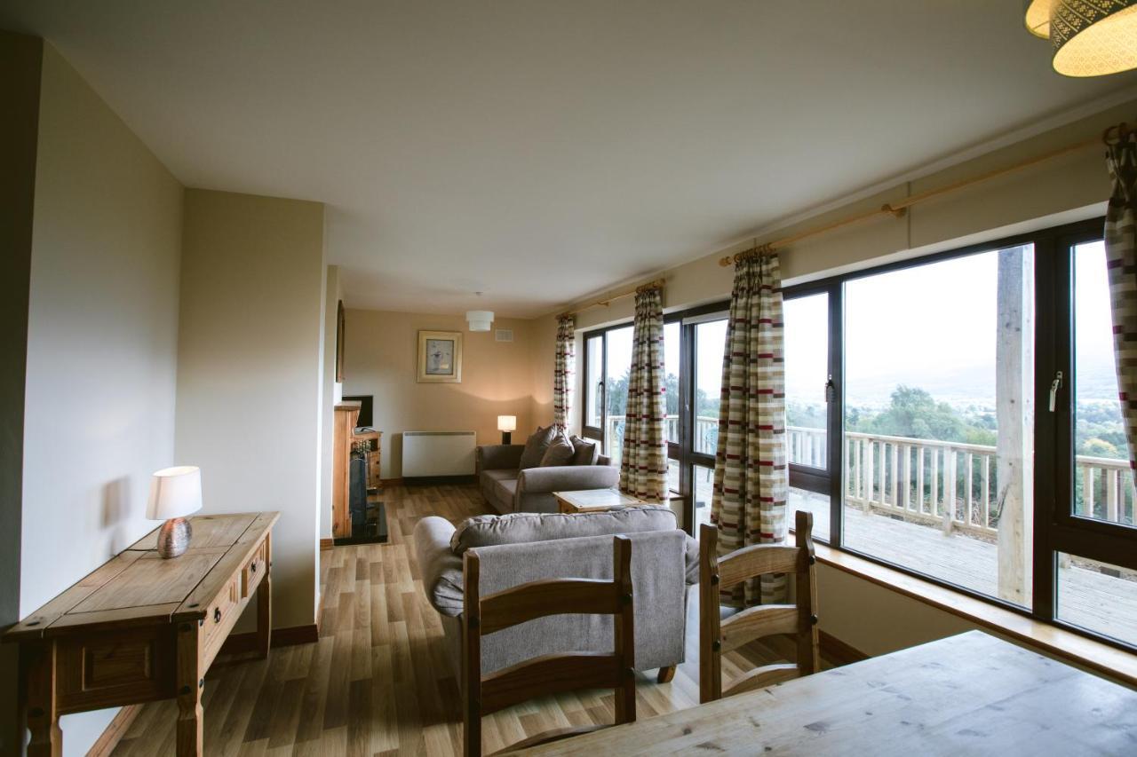 Aherlow House Hotel & Lodges Extérieur photo